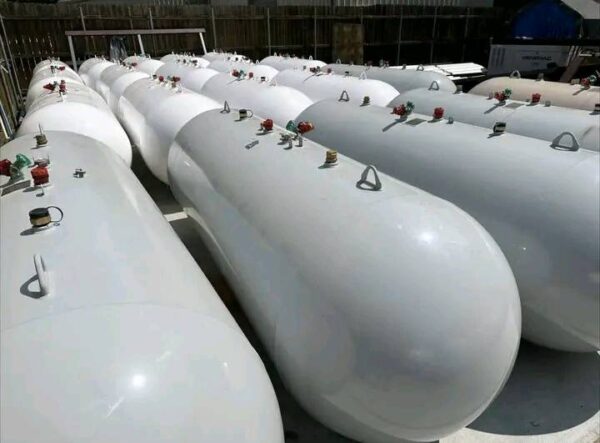 New 2000 Gallon Propane Tank ASME Propane Tank - Image 2