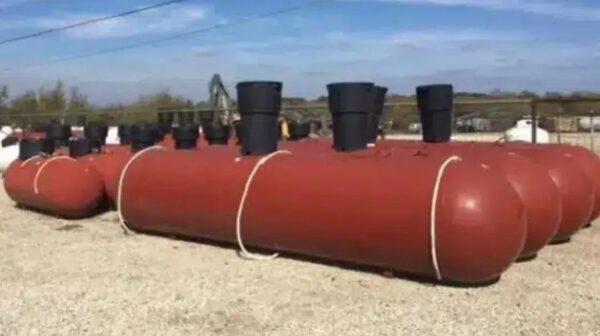 2500 gallon underground propane tank