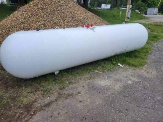 1000 gallon above & below ground propane tank - Image 4